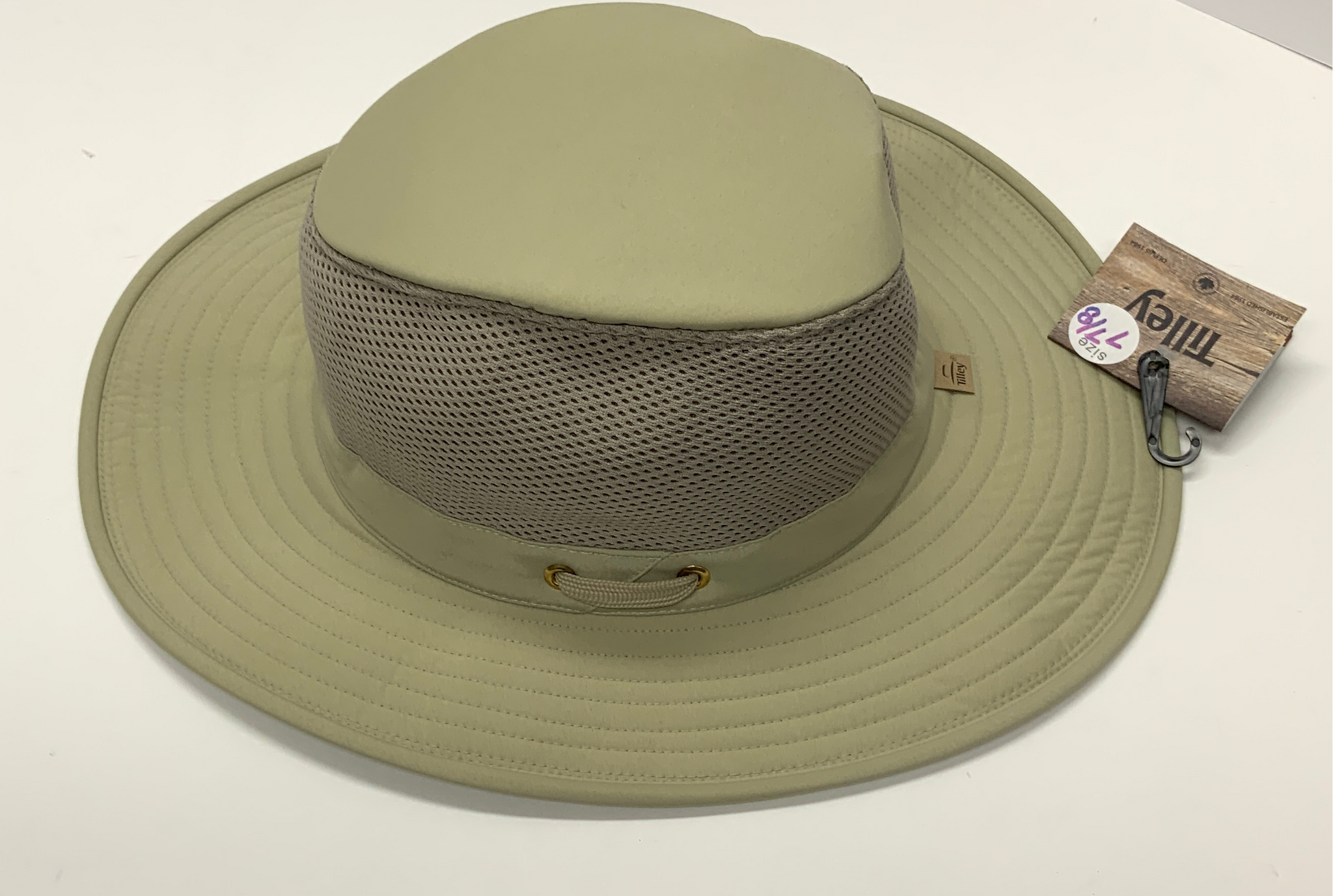 Tilley AIRFLO Hat LTM6 7 3/8 / RockFace