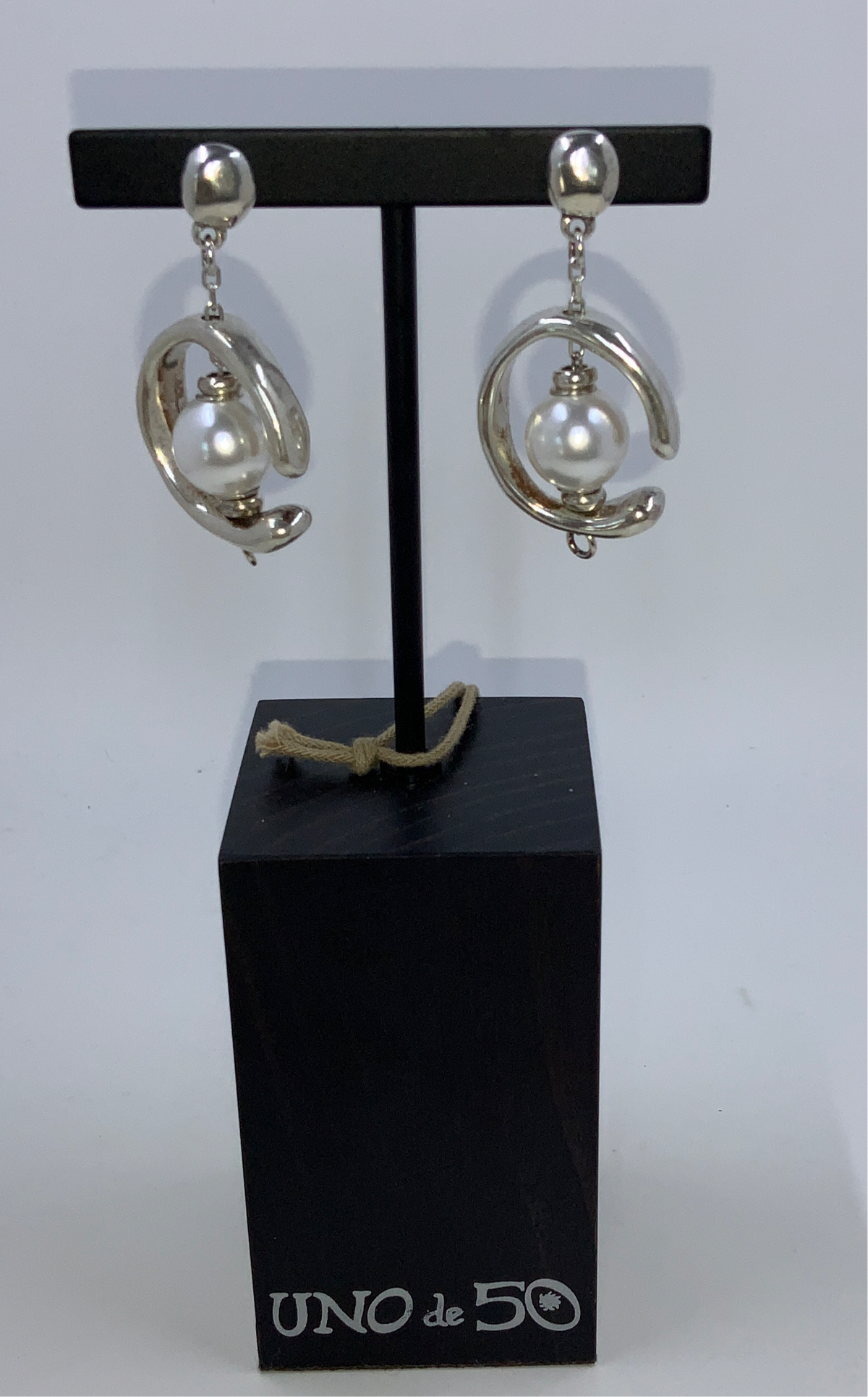 UNO Metal Earrings-Inorbit PEN0448BPL