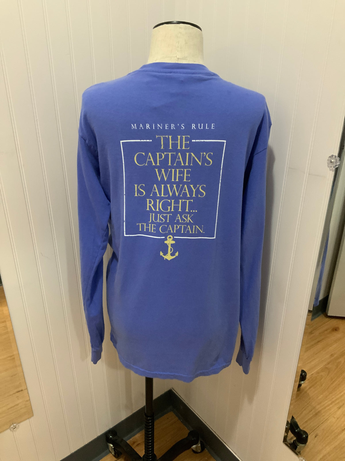 Captain&#39;s WIFE is RIGHT L/S