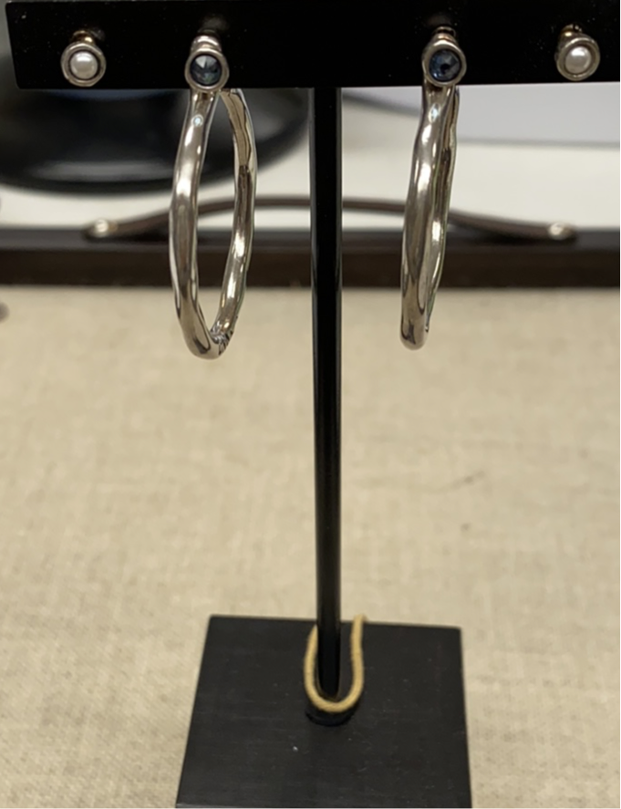 UNO Metal Earrings PEN0652